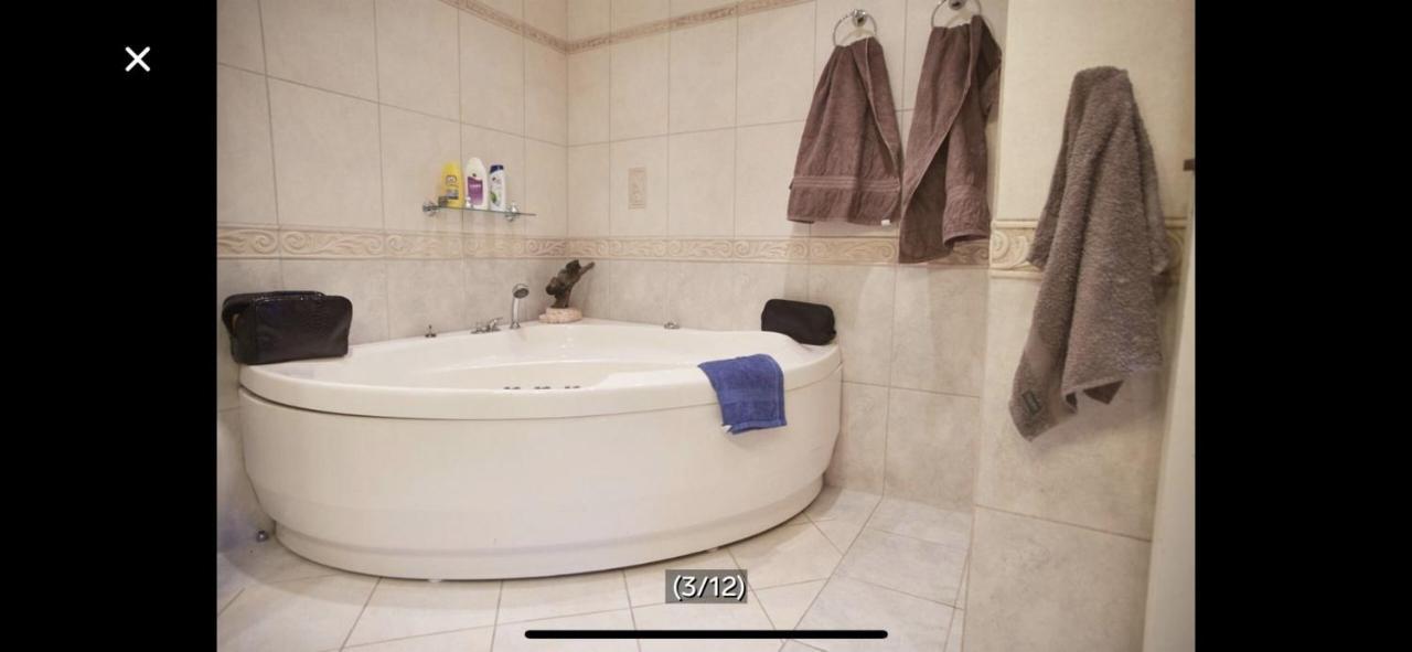 B&B I Flott Utsiktseiendom オタ エクステリア 写真